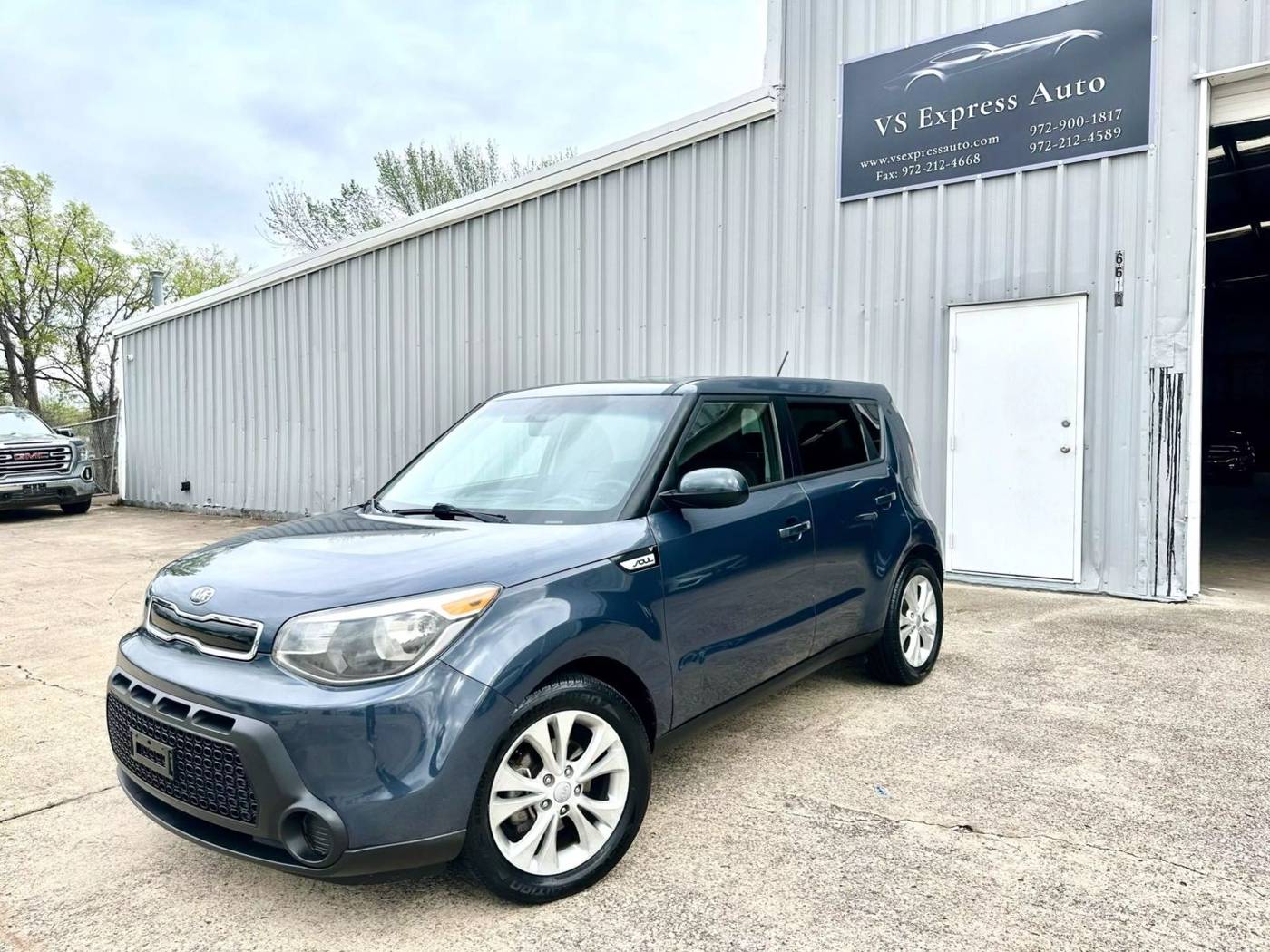 2015 Kia Soul + — Hatchback — 118,550 mi — SACHSE, TX
