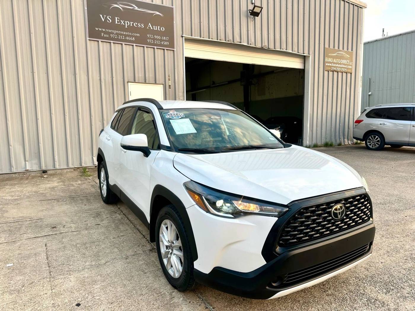 2023 Toyota Corolla Cross LE — SUV — 58,042 mi — SACHSE, TX