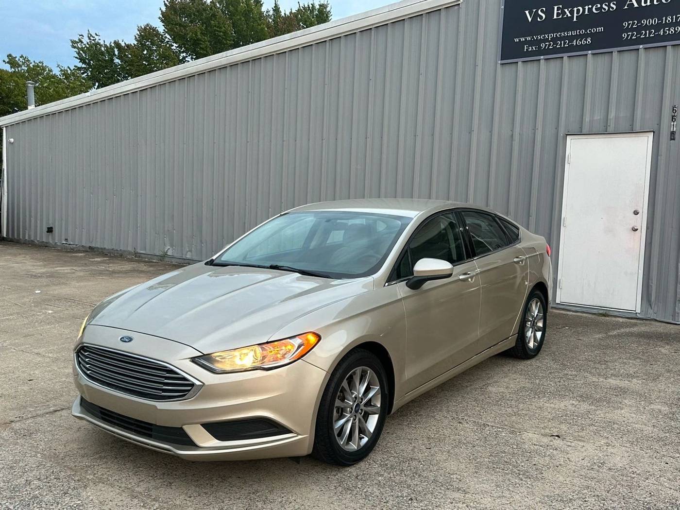 2017 Ford Fusion S — Sedan — 94,315 mi — SACHSE, TX