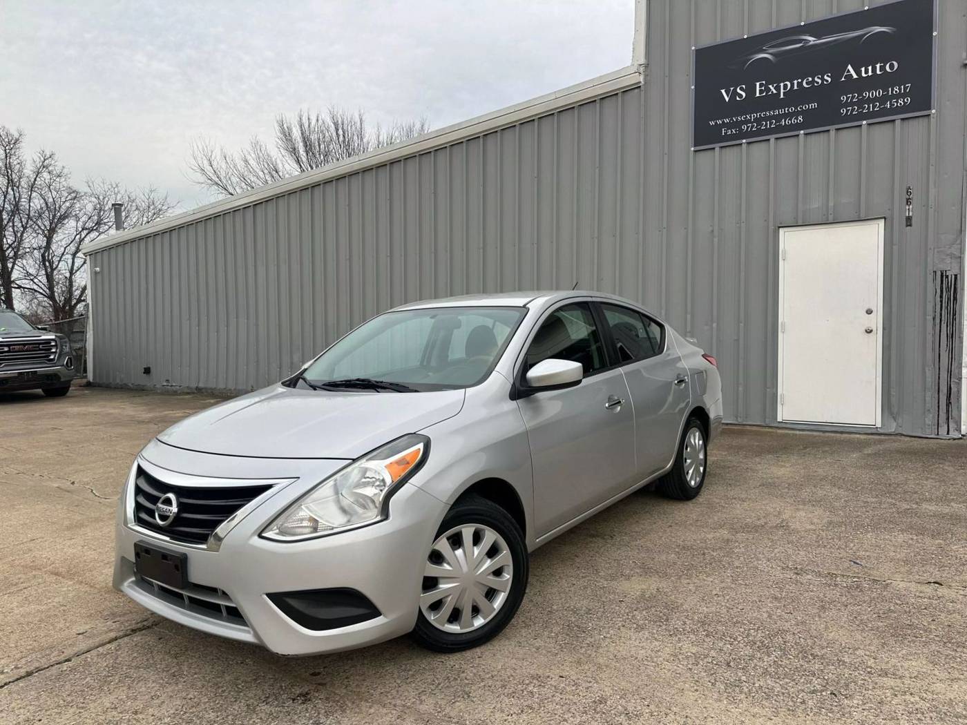 2017 Nissan Versa 1.6 SV — Sedan — 93,278 mi — SACHSE, TX