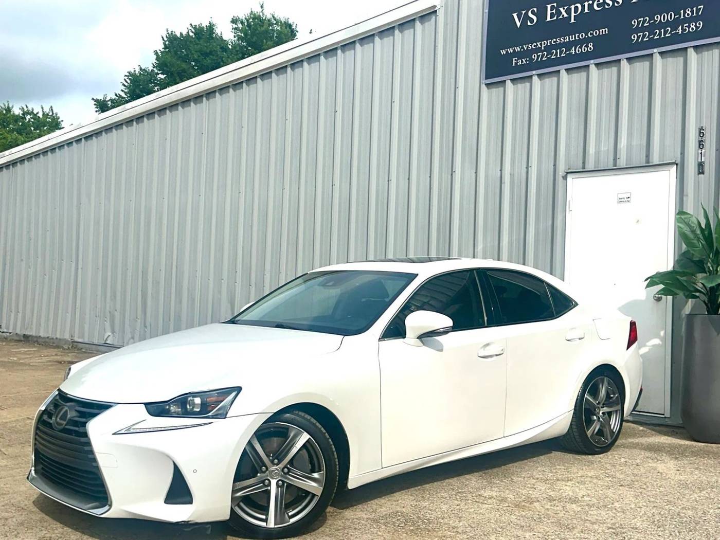 2017 Lexus IS IS Turbo