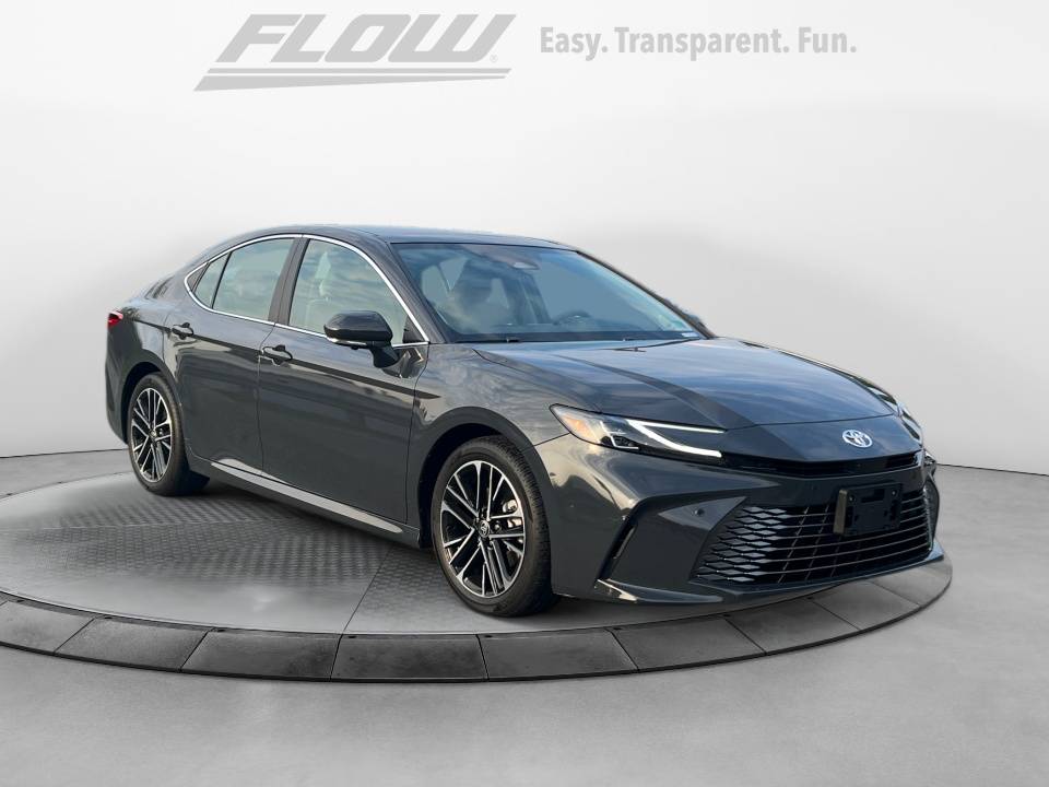 2025 Toyota Camry Hybrid XLE — Sedan — 299 mi — Charlottesville, VA