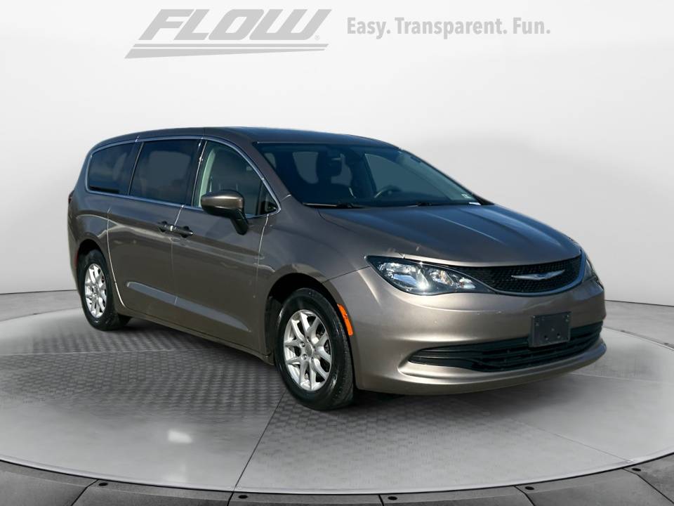 2018 Chrysler Pacifica Touring — Minivan — 77,924 mi — Charlottesville, VA