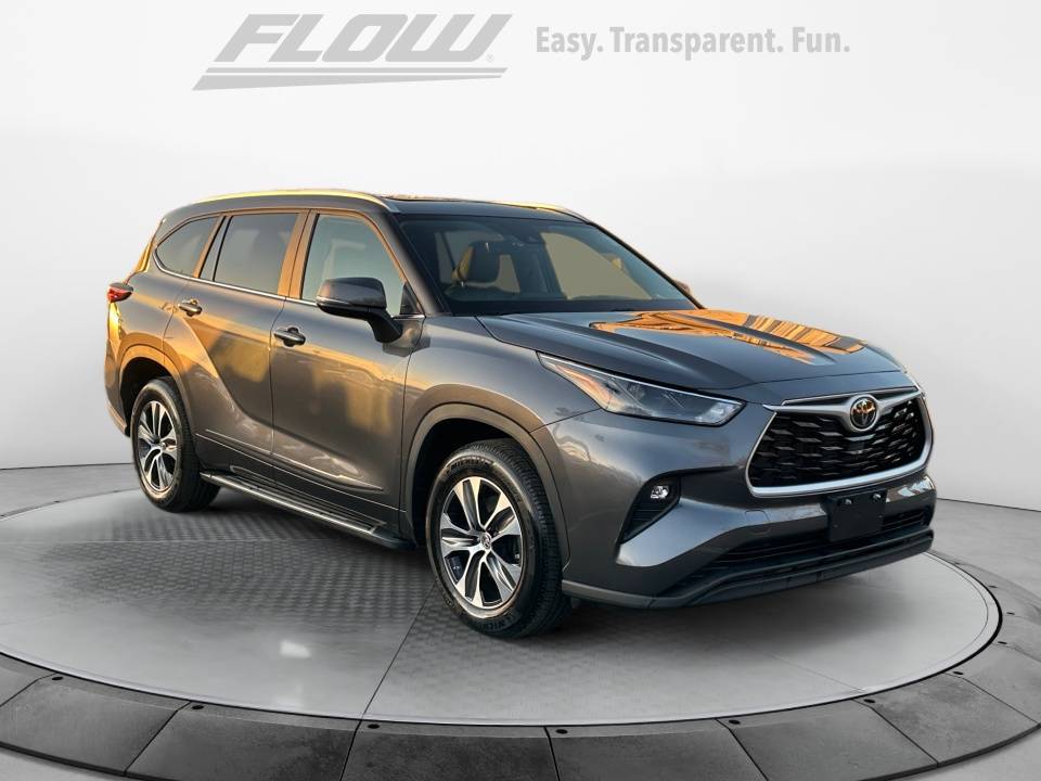 2023 Toyota Highlander XLE — SUV — 10,037 mi — Charlottesville, VA
