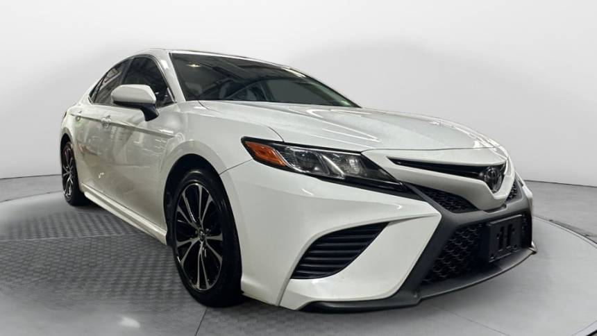 2018 Toyota Camry L — Sedan — 114,473 mi — Charlottesville, VA