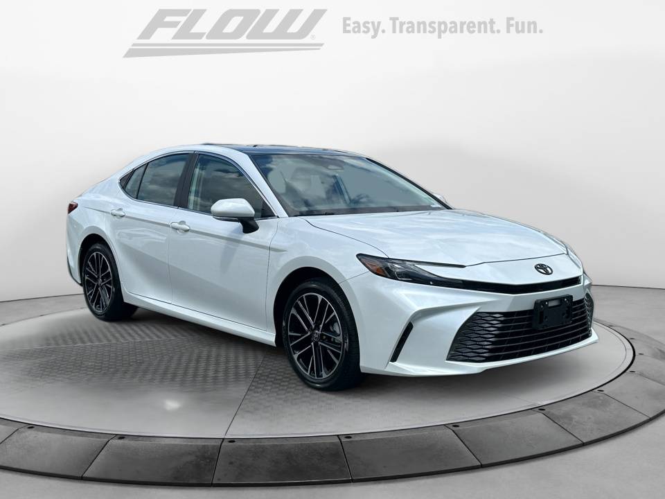 2025 Toyota Camry Hybrid XLE — Sedan — 1,140 mi — Charlottesville, VA