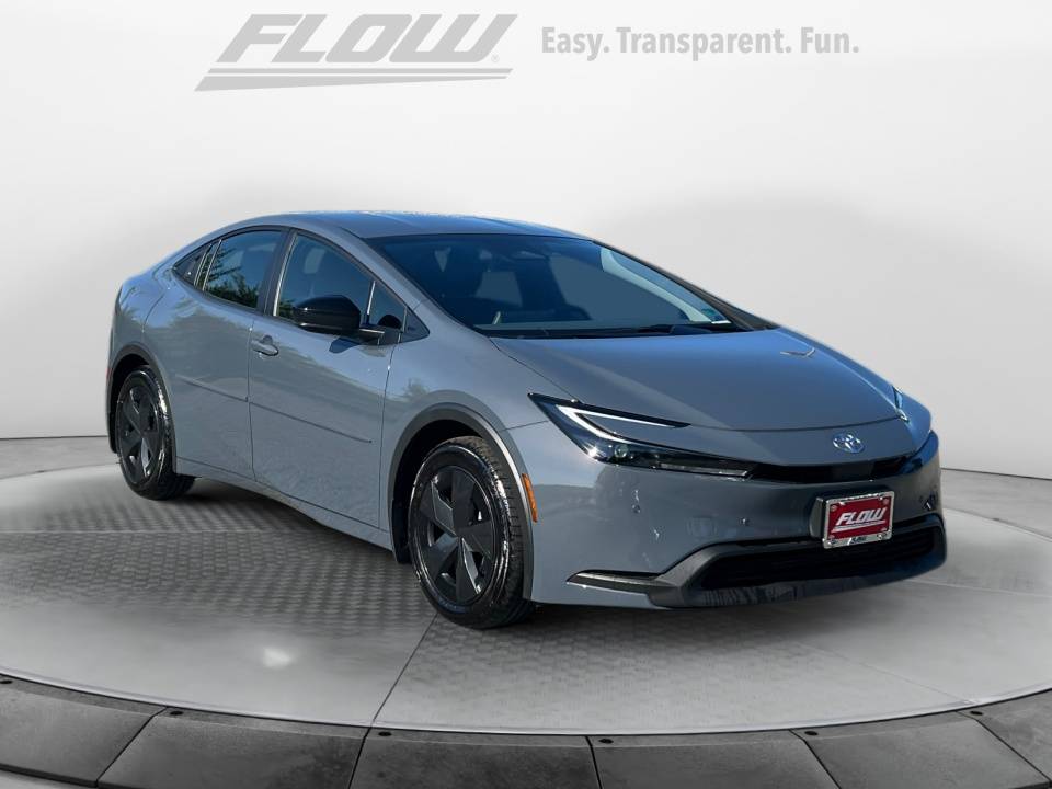 2024 Toyota Prius LE — Hatchback — 2,738 mi — Charlottesville, VA
