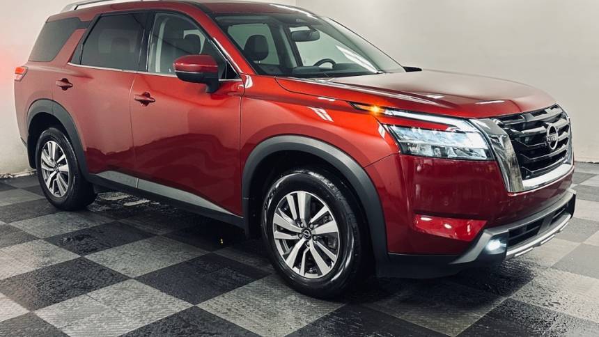 2022 Nissan Pathfinder SL — SUV — 15,365 mi — Parma Heights, OH
