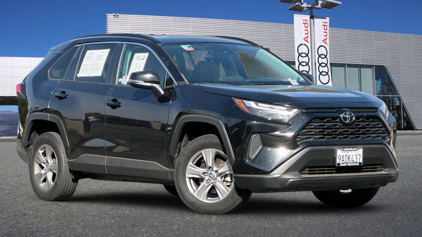 2022 Toyota RAV4 XLE — SUV — 63,930 mi — Valencia, CA