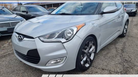 2016 Hyundai Veloster Base — Hatchback — 73,575 mi — Cincinnati, OH