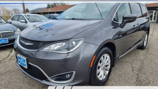 2019 Chrysler Pacifica Touring L