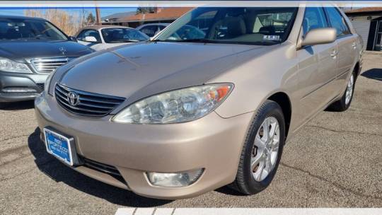 2005 Toyota Camry LE V6 — Sedan — 175,911 mi — Cincinnati, OH