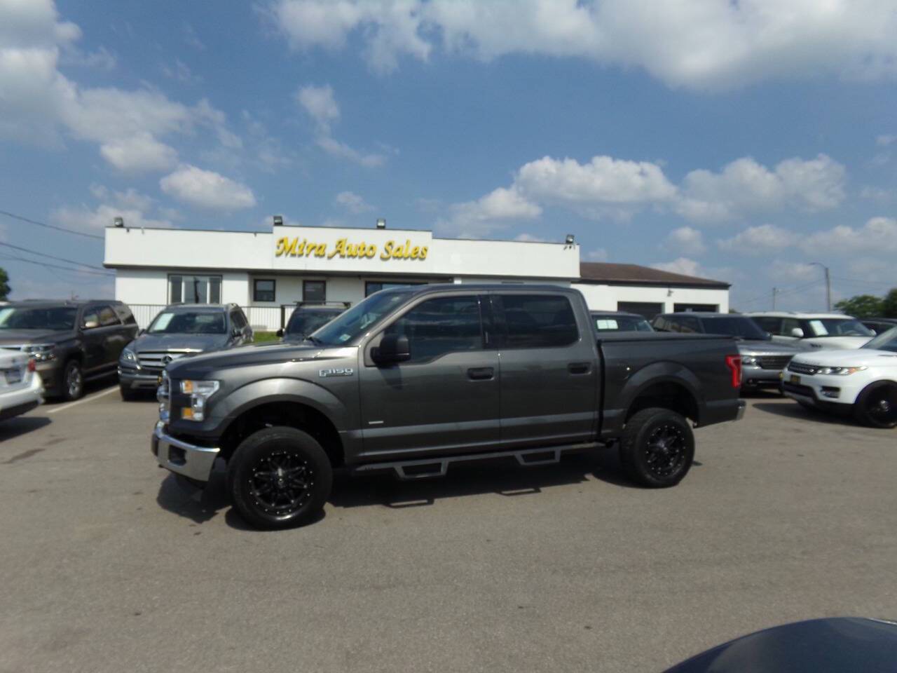 2017 Ford F-150 XLT — Pickup Truck — 147,617 mi — Cincinnati, OH