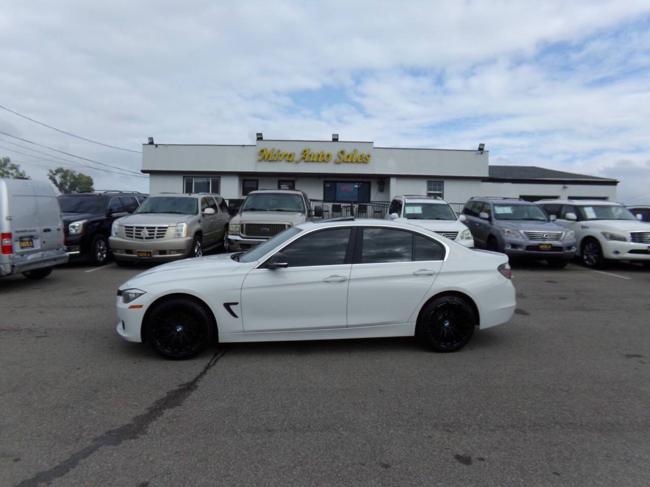 2015 BMW 3 Series 320i — Sedan — 131,387 mi — Cincinnati, OH