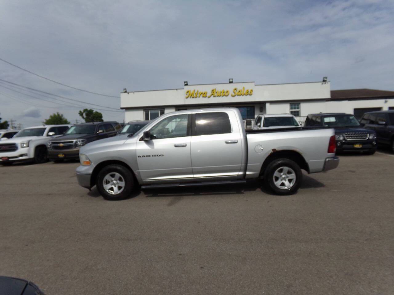 2011 Ram 1500 SLT — Pickup Truck — 209,246 mi — Cincinnati, OH