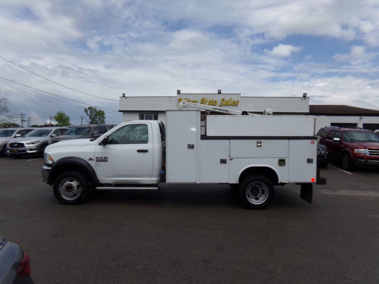2018 Ram 5500 Tradesman — Chassis Cab Truck — 225,088 mi — Cincinnati, OH