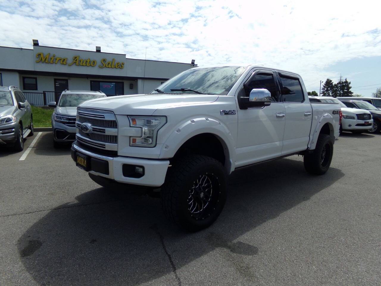 2015 Ford F-150 Platinum — Pickup Truck — 171,574 mi — Cincinnati, OH
