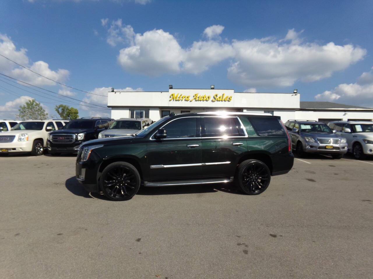 2016 Cadillac Escalade Luxury — SUV — 146,745 mi — Cincinnati, OH