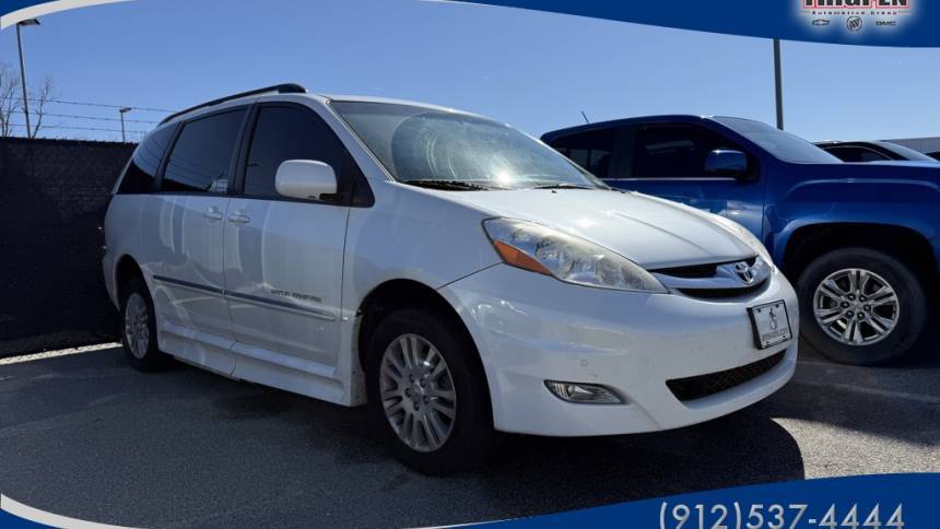 2008 Toyota Sienna XLE — Minivan — 99,990 mi — Vidalia, GA