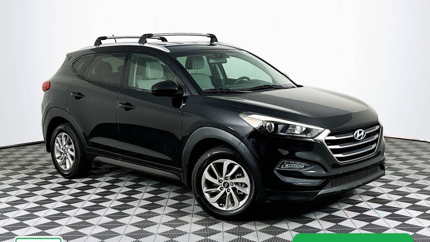 2016 Hyundai Tucson SE — SUV — 67,975 mi — Houston, TX
