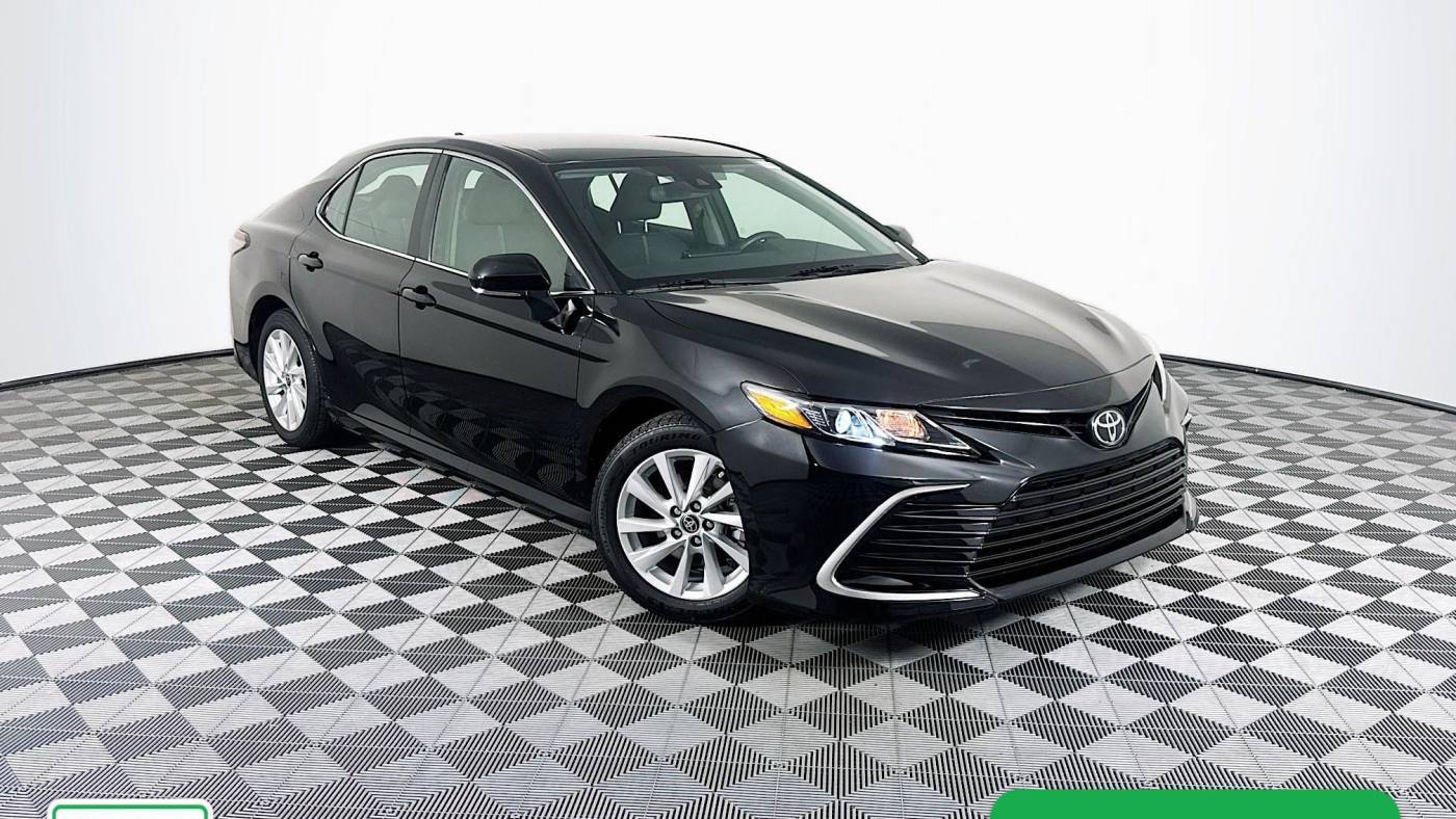 2021 Toyota Camry LE — Sedan — 39,848 mi — Houston, TX