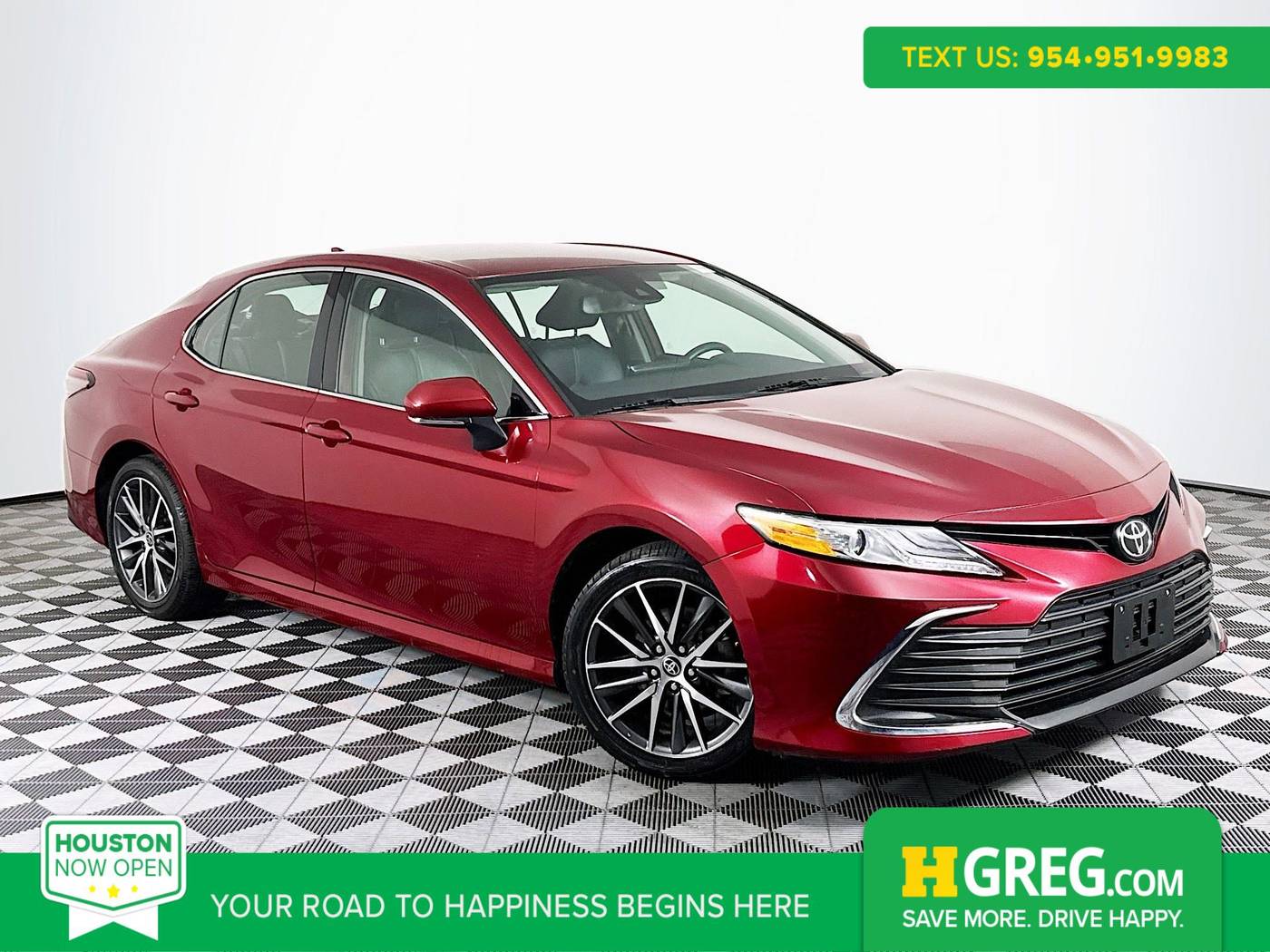 2021 Toyota Camry XLE — Sedan — 30,759 mi — Houston, TX
