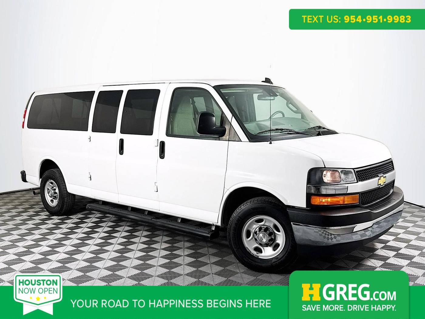 2020 Chevrolet Express Passenger LT — Passenger Van — 77,790 mi — Houston, TX