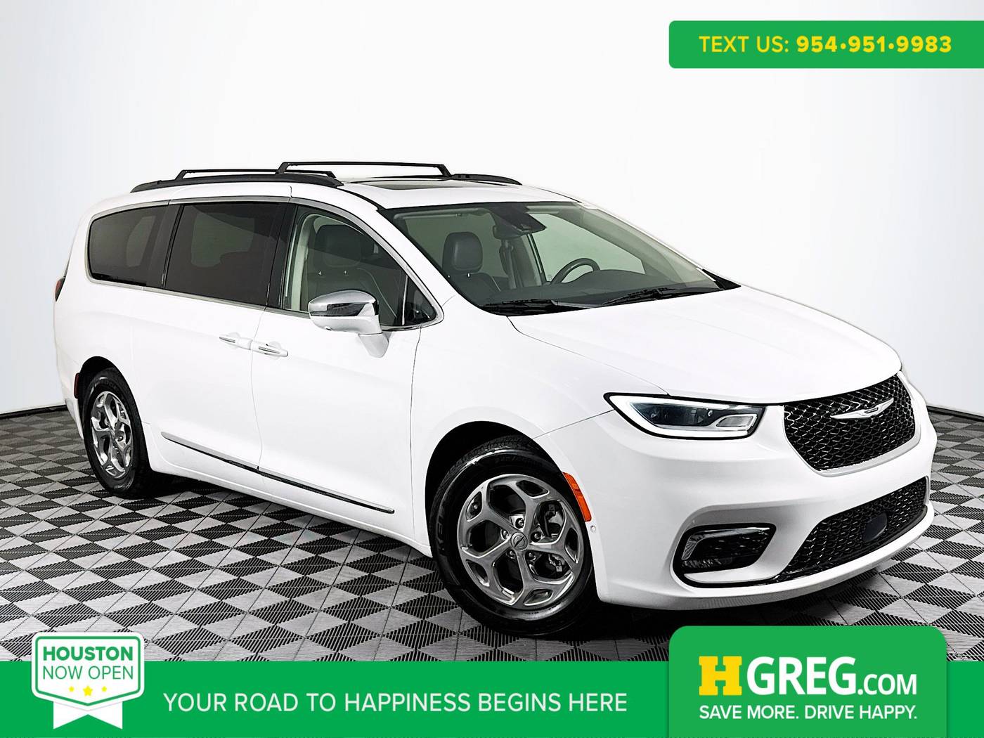 2022 Chrysler Pacifica Limited — Minivan — 64,400 mi — Houston, TX