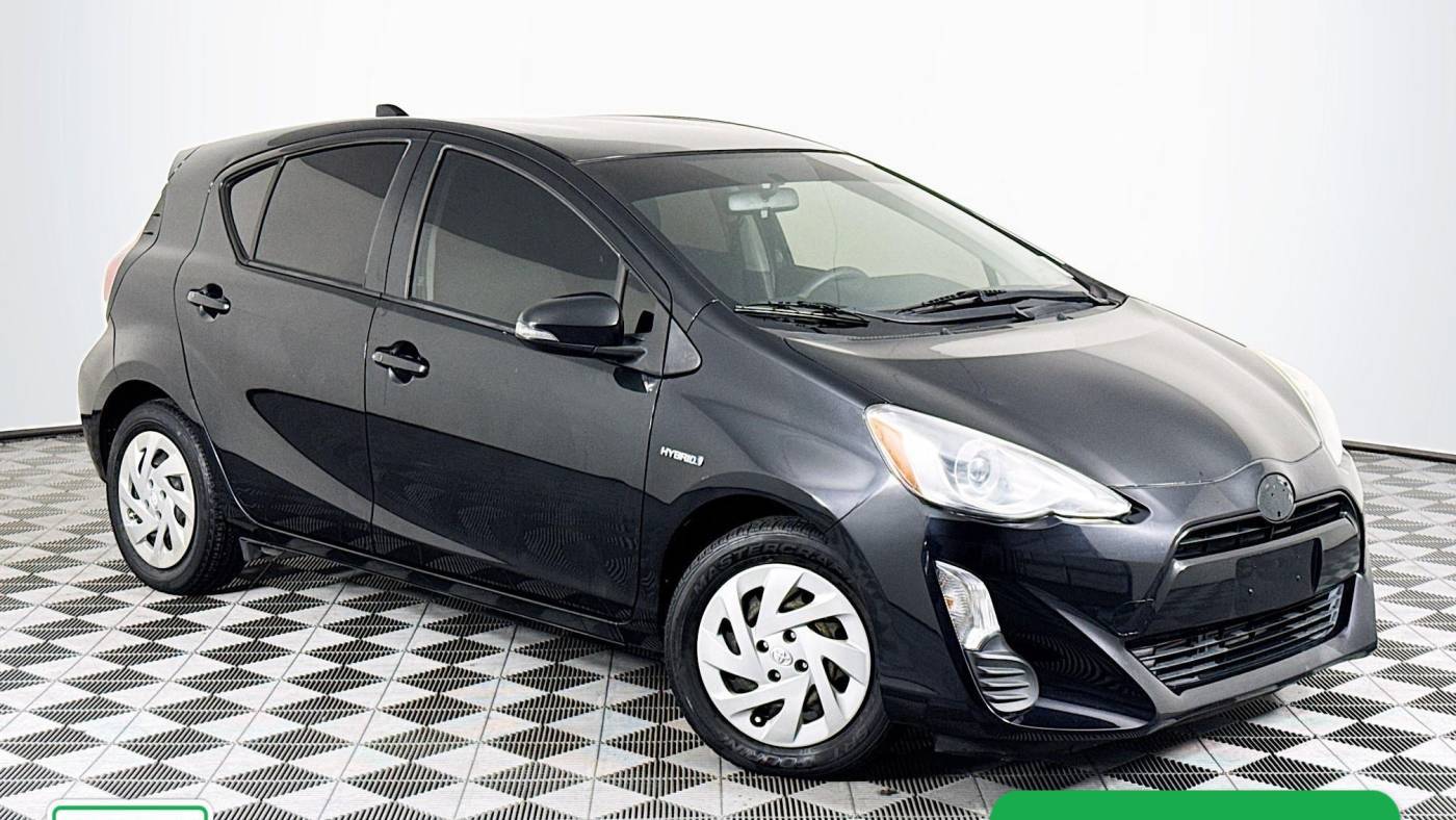 2016 Toyota Prius c Four