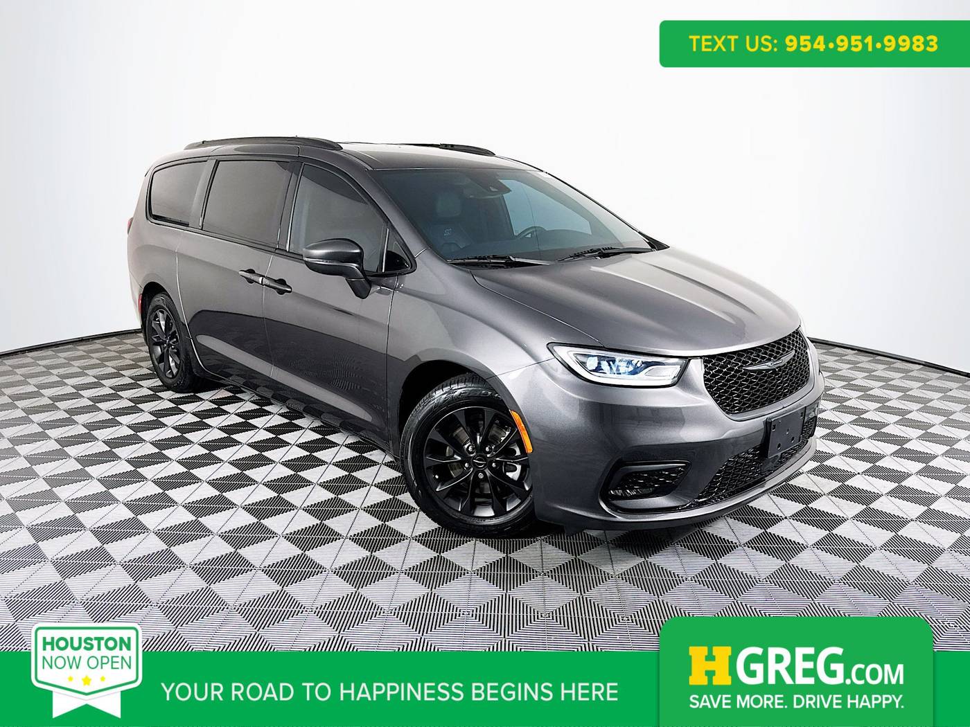 2021 Chrysler Pacifica Touring L — Minivan — 41,768 mi — Houston, TX