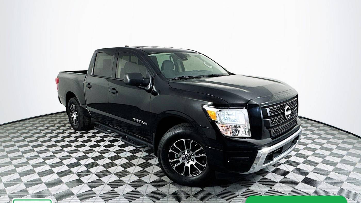 2024 Nissan Titan SV