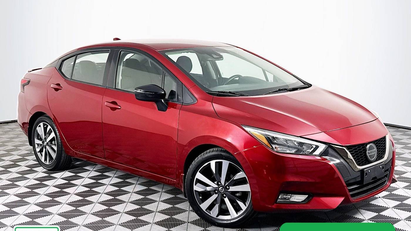 2020 Nissan Versa SR