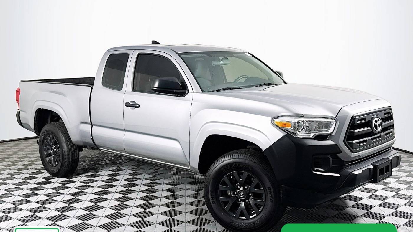2017 Toyota Tacoma SR