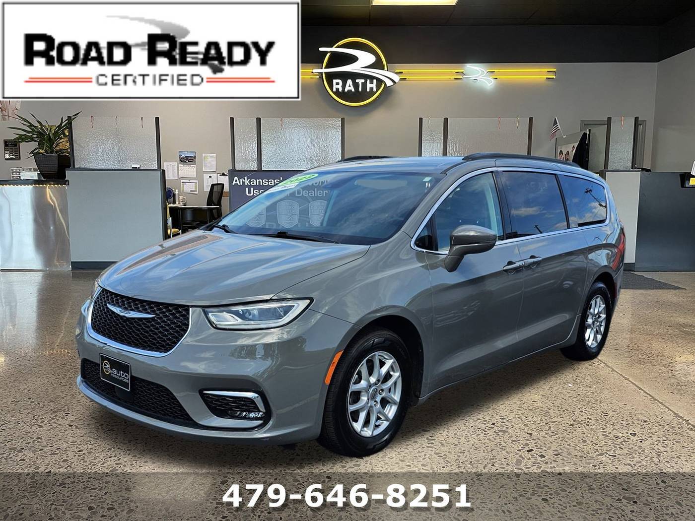 2022 Chrysler Pacifica Touring L — Minivan — 73,784 mi — Fort Smith, AR