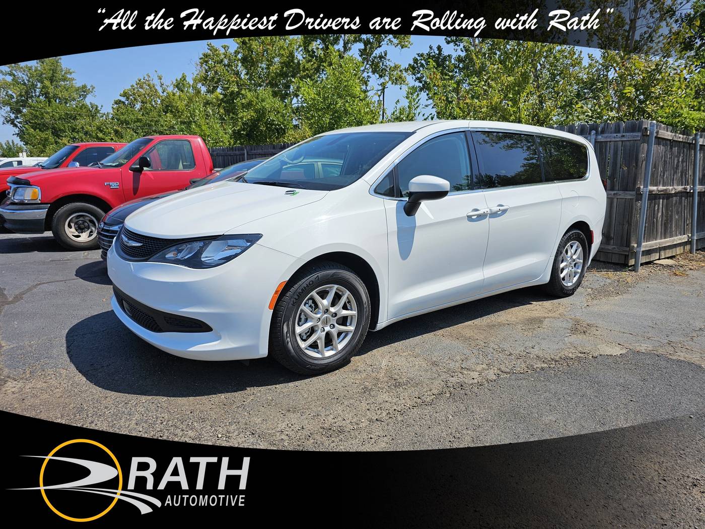 2022 Chrysler Voyager LX — Minivan — 62,270 mi — Fort Smith, AR