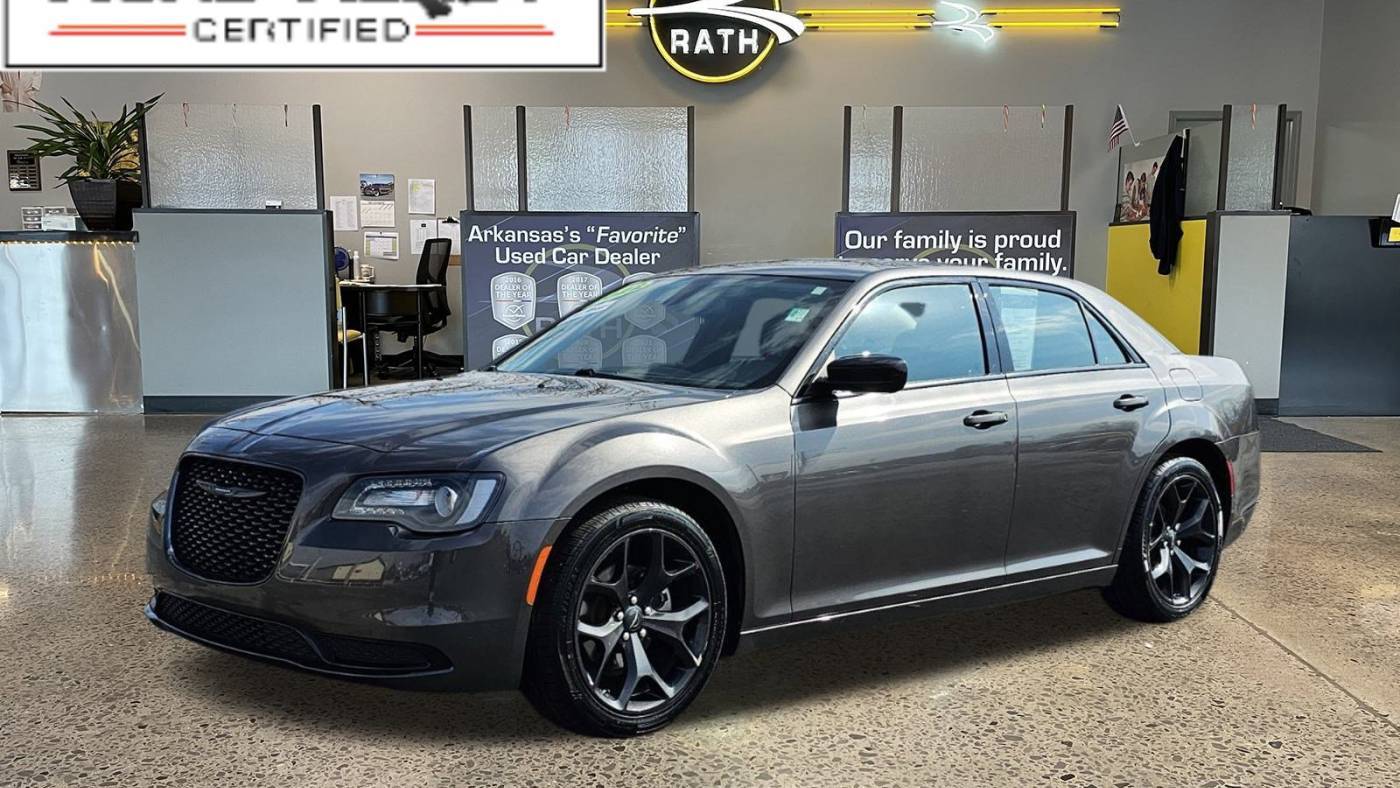 2022 Chrysler 300 Touring