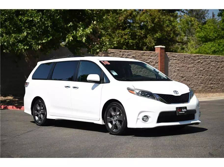 2016 Toyota Sienna SE Premium — Minivan — 91,653 mi — Sacramento, CA