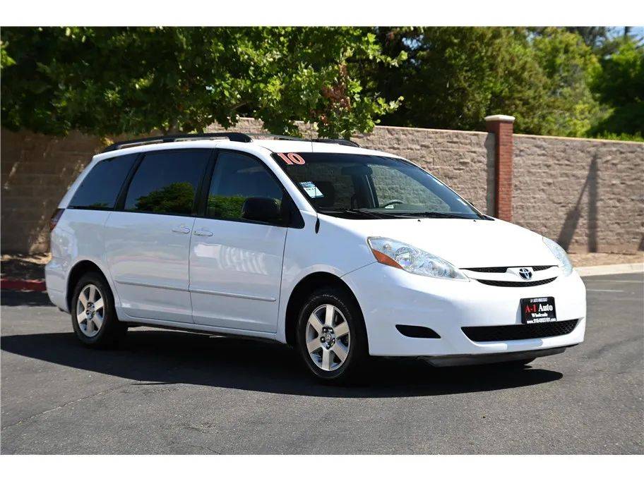 2010 Toyota Sienna CE — Minivan — 153,196 mi — Sacramento, CA