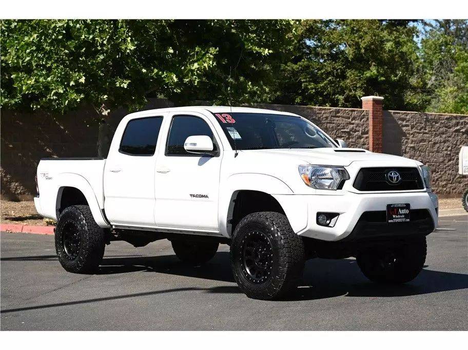 2013 Toyota Tacoma Base — Pickup Truck — 192,924 mi — Sacramento, CA