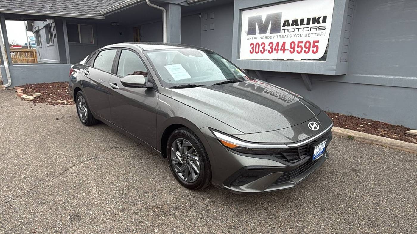 2024 Hyundai Elantra SEL — Sedan — 31,878 mi — Aurora, CO