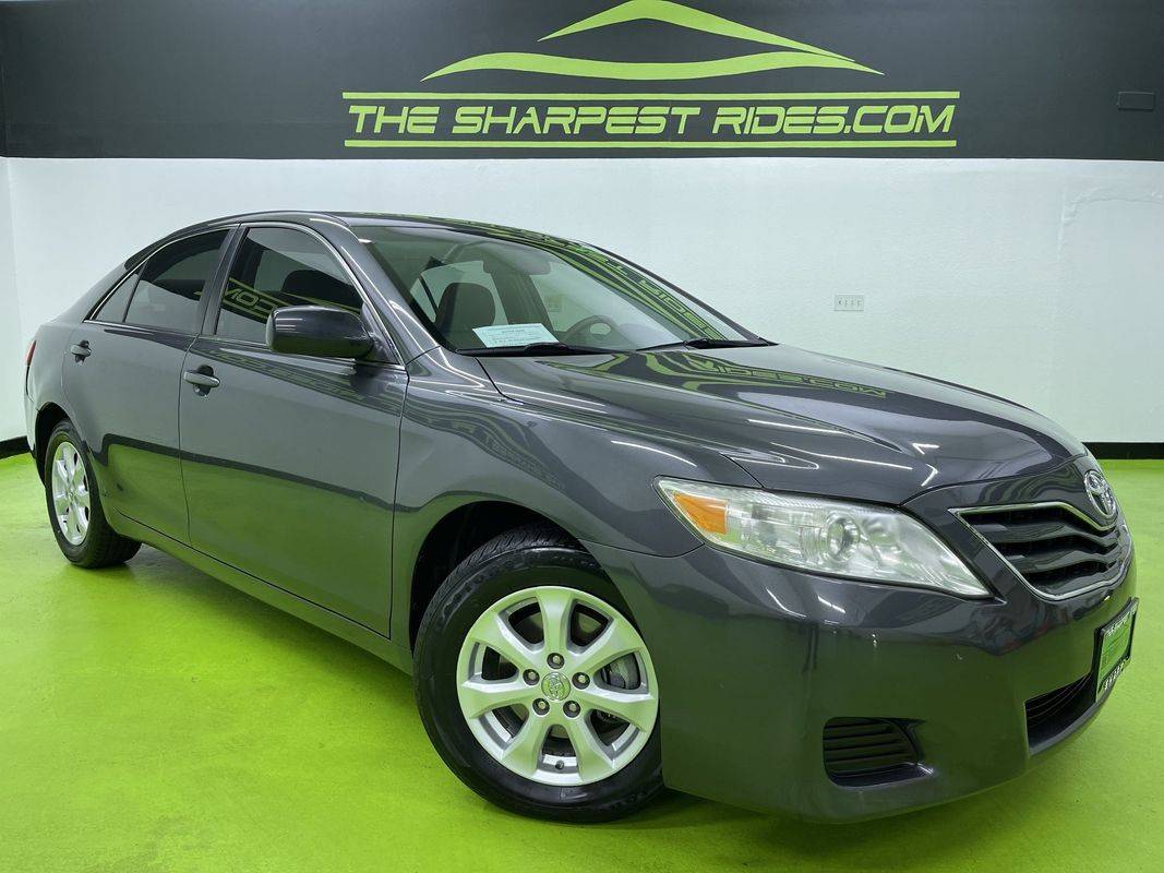 2011 Toyota Camry SE — Sedan — 131,743 mi — Englewood, CO