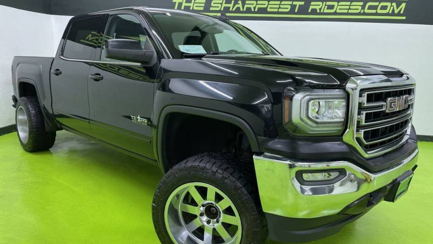 2017 GMC Sierra 1500 SLE — Pickup Truck — 131,551 mi — Englewood, CO