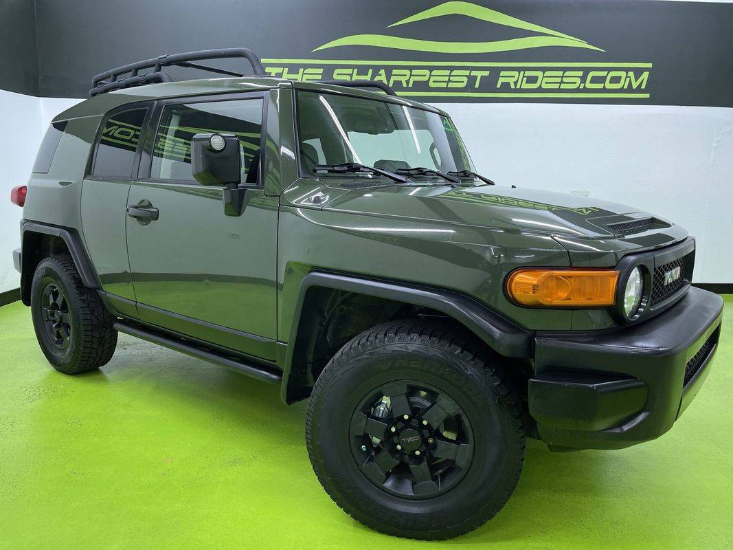 2011 Toyota FJ Cruiser Base
