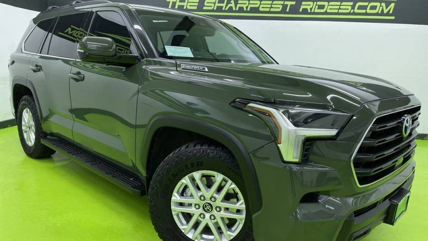 2023 Toyota Sequoia SR5