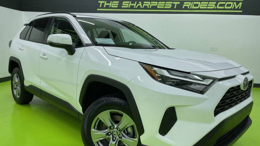 2024 Toyota RAV4 XLE — SUV — 12,886 mi — Englewood, CO