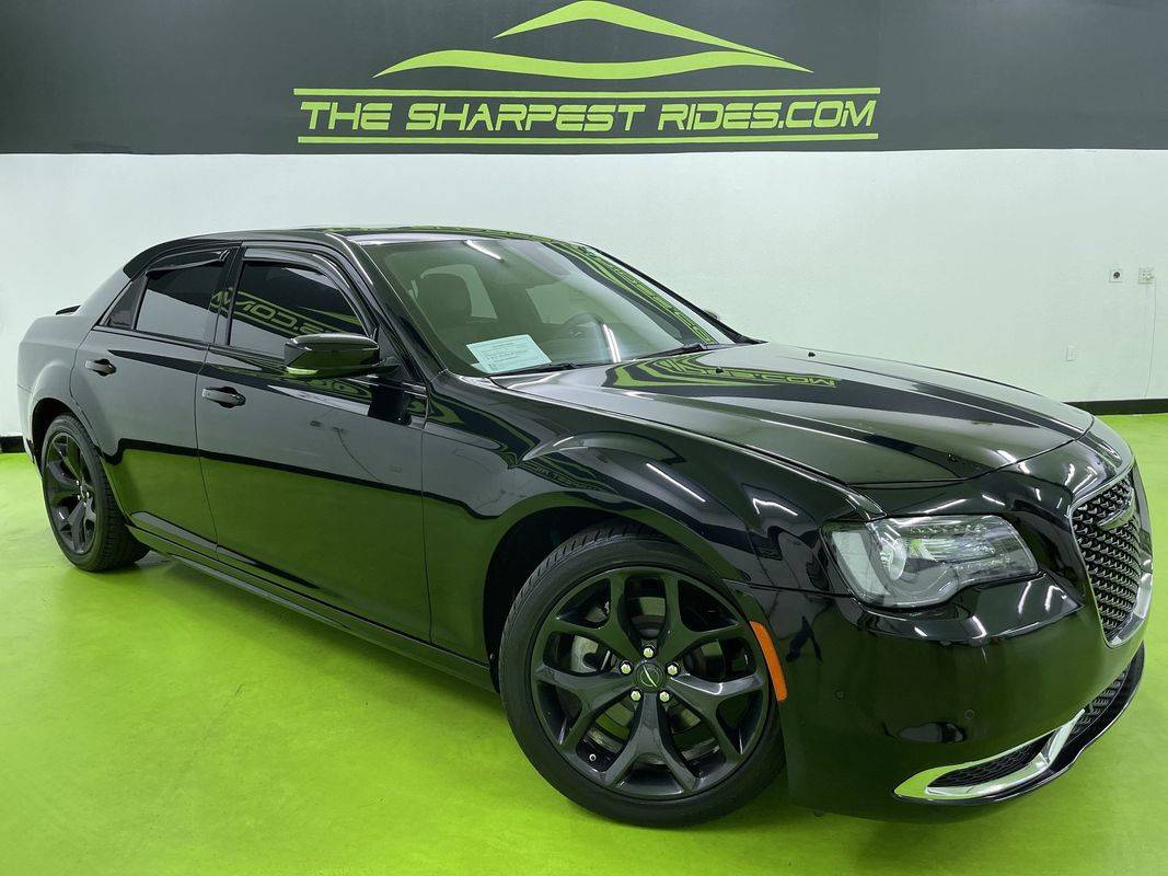 2022 Chrysler 300 S — Sedan — 15,961 mi — Englewood, CO