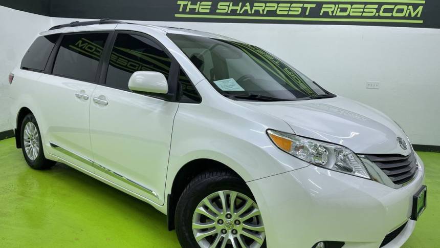 2015 Toyota Sienna XLE — Minivan — 134,396 mi — Englewood, CO
