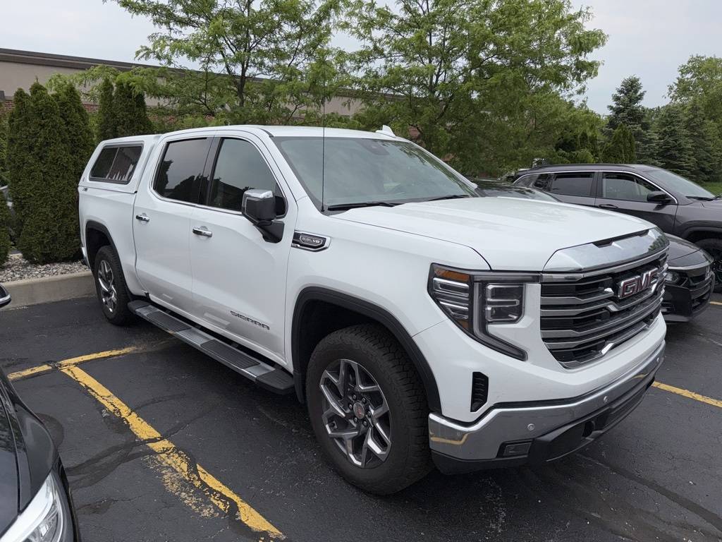 2024 GMC Sierra 1500 SLT — Pickup Truck — 5,951 mi — VALPARAISO, IN