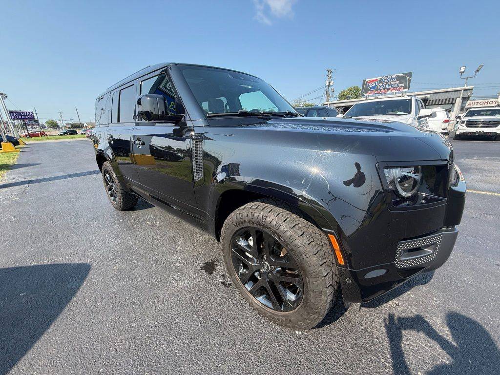 2024 Land Rover Defender Outbound