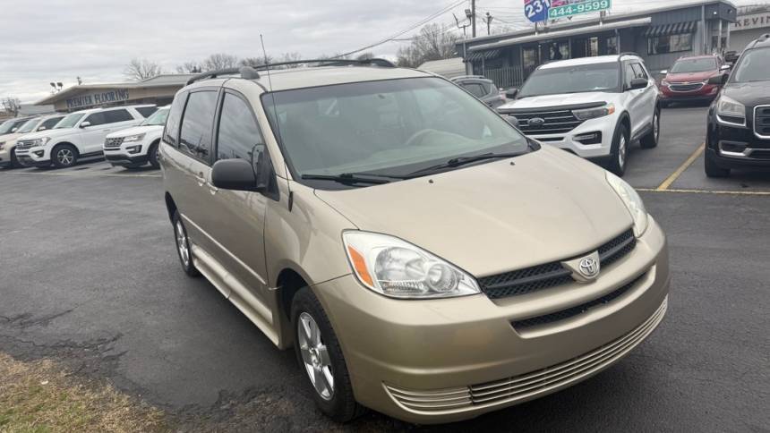 2005 Toyota Sienna CE